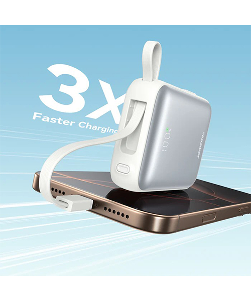 بطارية JOYROOM JR-PBF27 صغيرة محمولة 10000mAh مع كابلين مدمجين 22.5 واط – أبيض